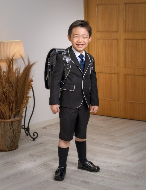 希望に満ち溢れた入学写真